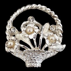 Vintage Pin Brooch Flower Basket Pearl Crystals Silver Figural Estate Jewelry 8U